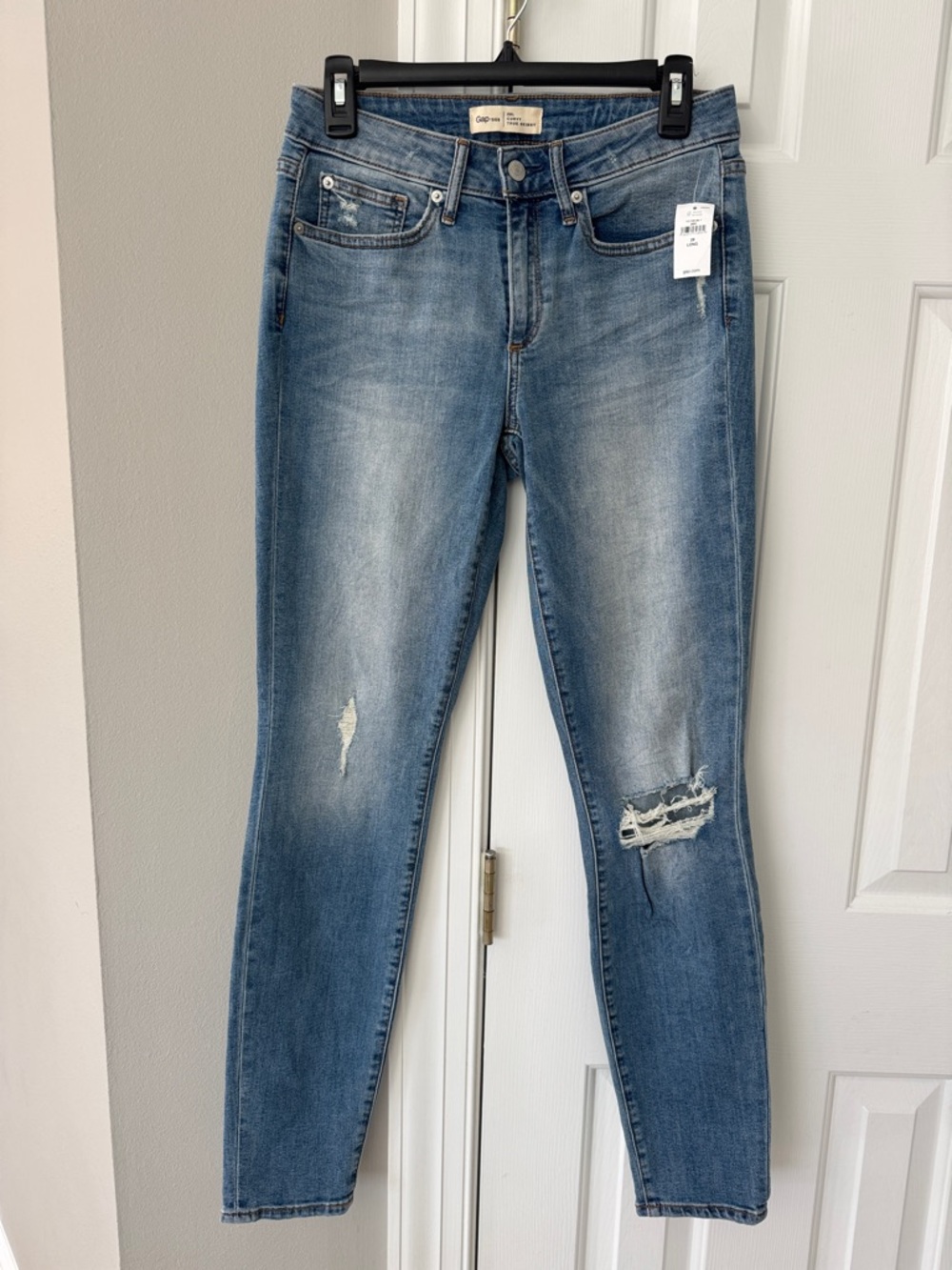 Women’s GAP 1969 Curvy True Skinny Distressed Jeans 28L NWT
